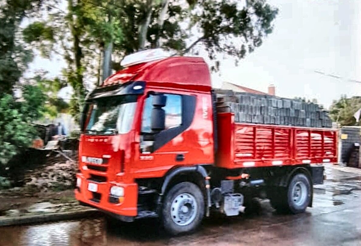 Hoy: Iveco con carga completa